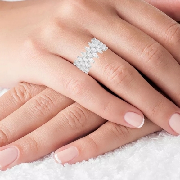 Cubic Zirconia 3-Row Marquise Cut silver Ring size 7 - Picture 12 of 12